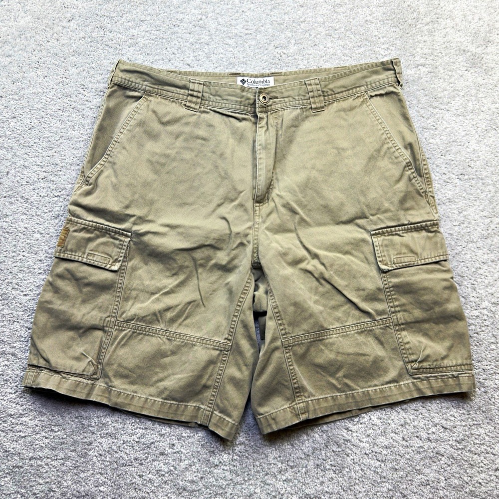 Columbia XM4104 Cargo Shorts Men's 36 10 Inseam Khaki 100% Cotton Outdoor Hiking